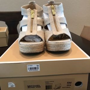 Michael Kors Damita Wedge - 6M - EUC